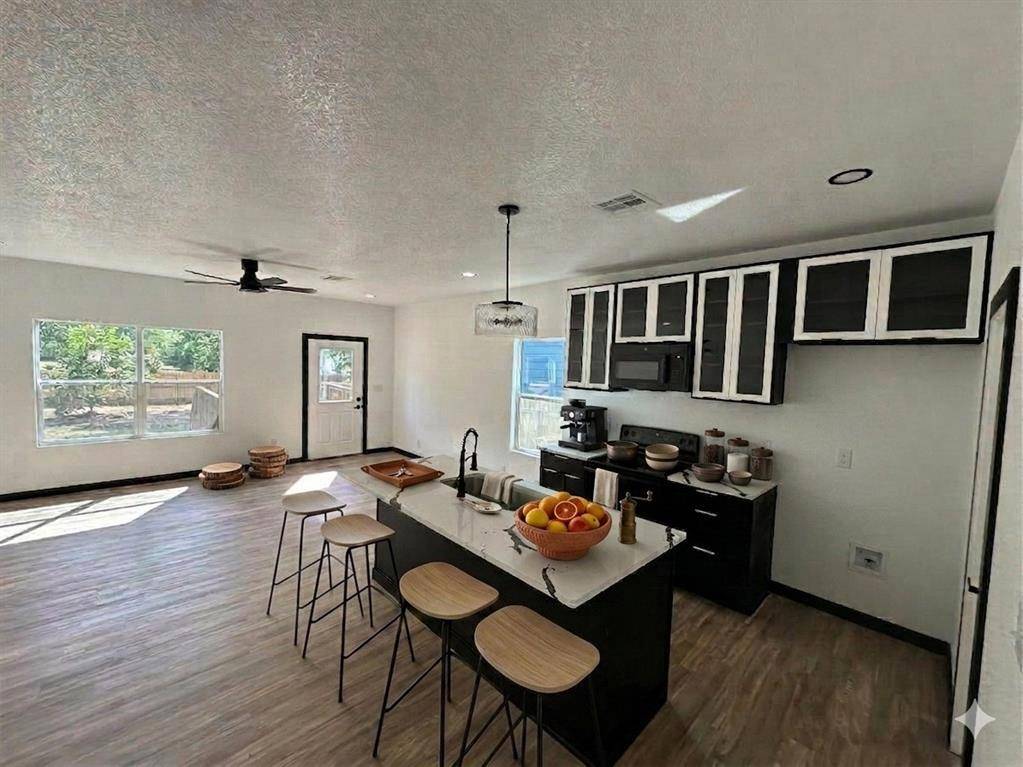 105 Pullen Street #A, Mcgregor, TX 76657