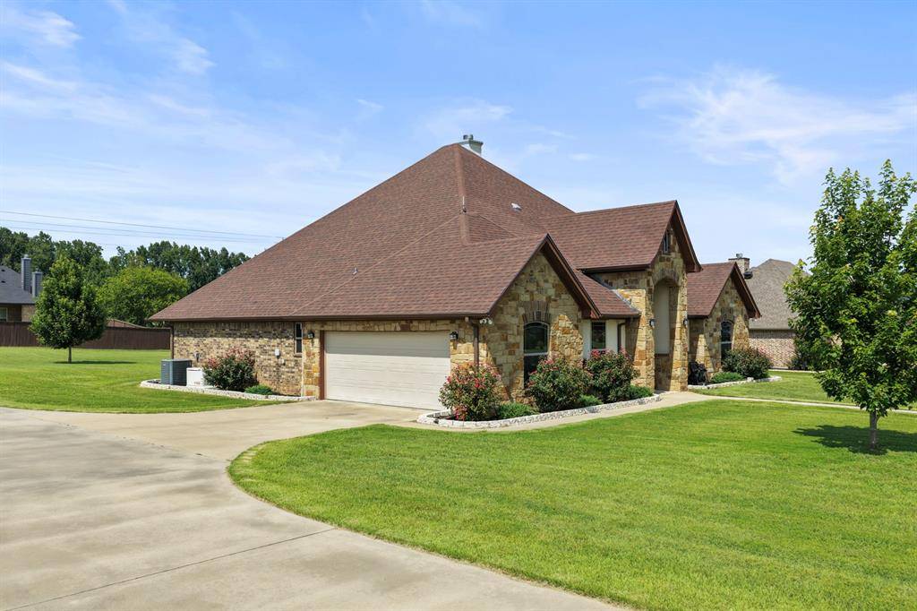 31 County Road 4742, Mount Pleasant, TX 75455