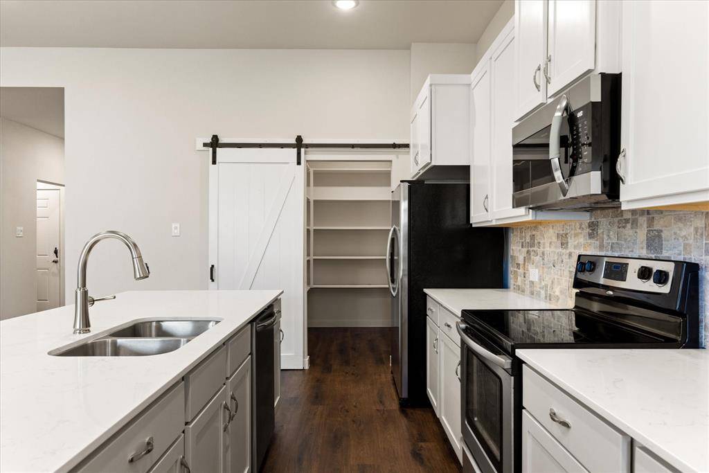 3805 Sage Court, Granbury, TX 76048