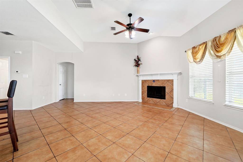 1016 Weeson Road, Forney, TX 75126
