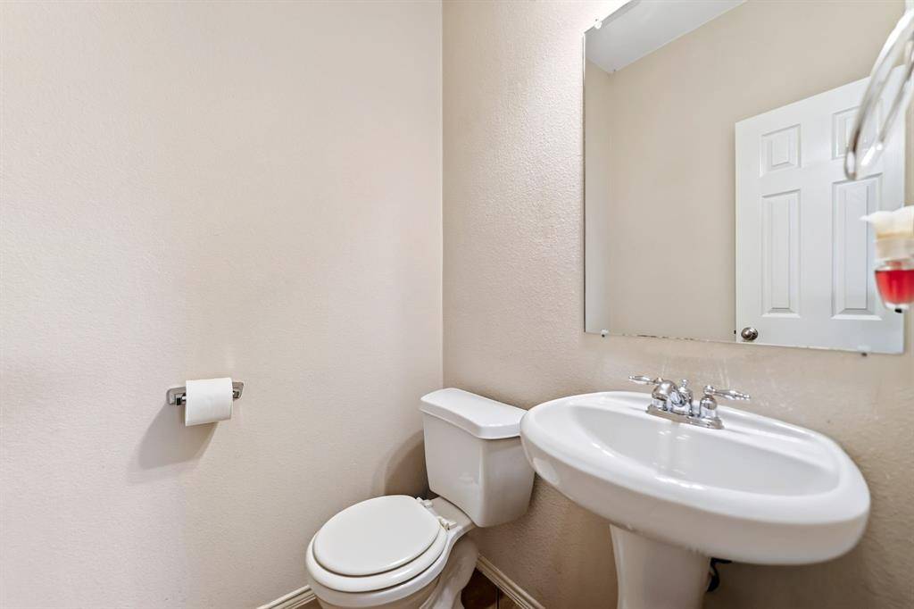1016 Weeson Road, Forney, TX 75126