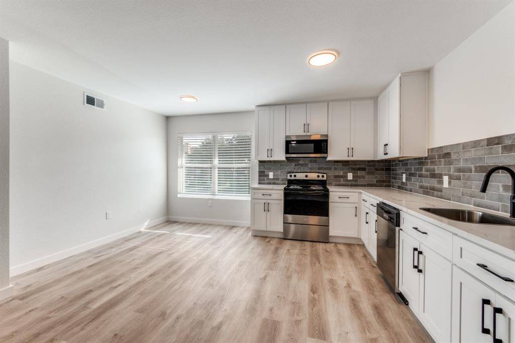 5917 Gaston Avenue #205, Dallas, TX 75214