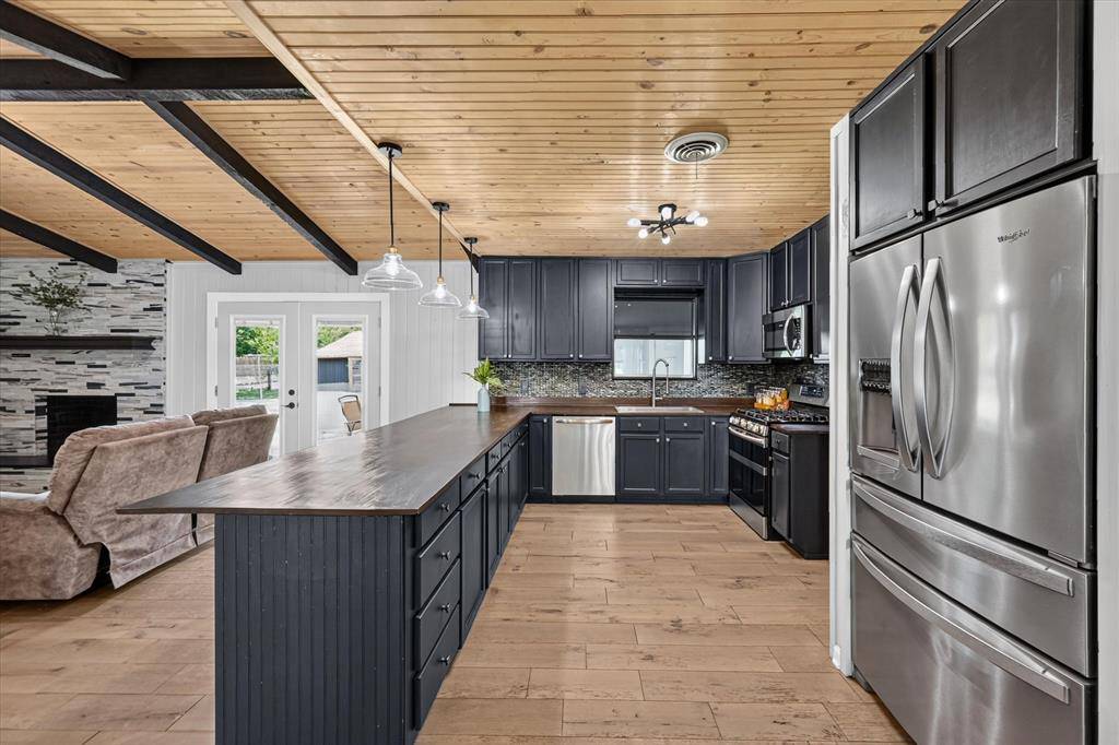 507 W South Street, Whitesboro, TX 76273