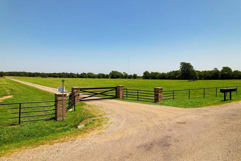 60 Ribbonwood Trail, Collinsville, TX 76233