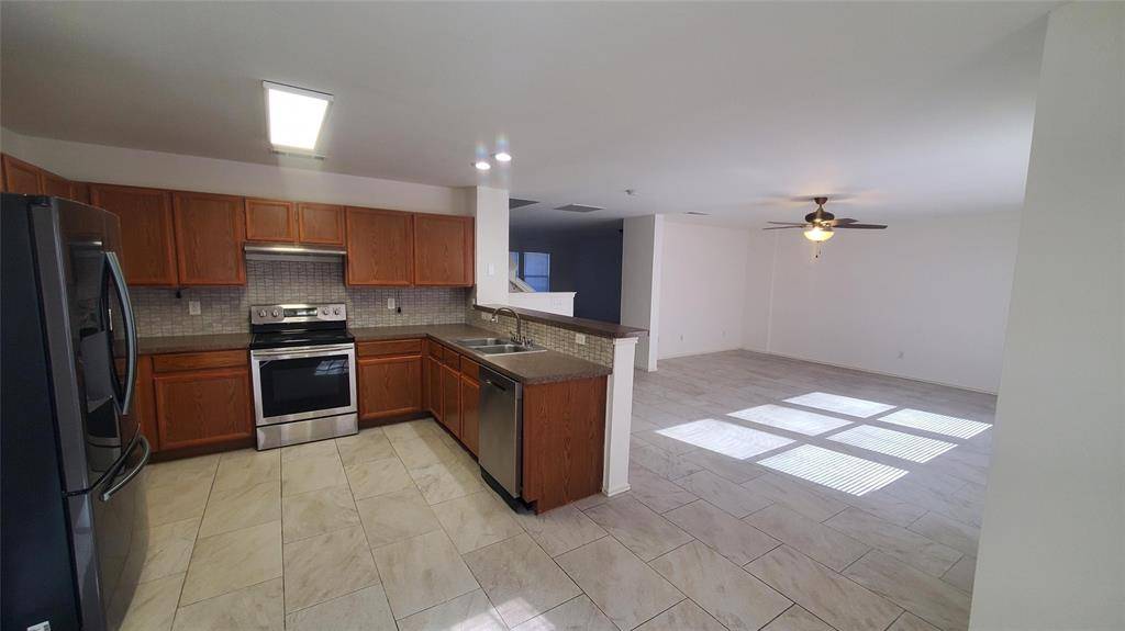 109 Southwestern Drive, Forney, TX 75126