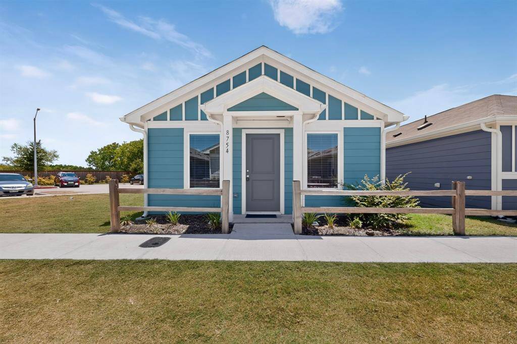 8754 Texas Risinger Drive #64, Fort Worth, TX 76123