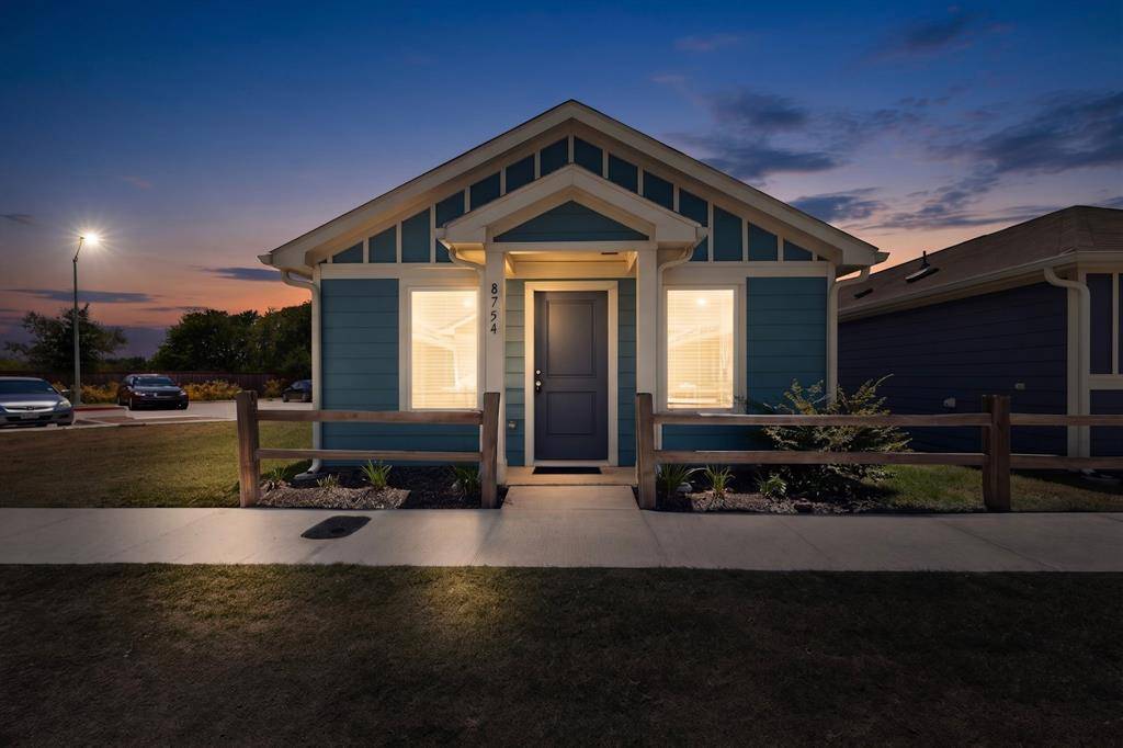 8754 Texas Risinger Drive #64, Fort Worth, TX 76123