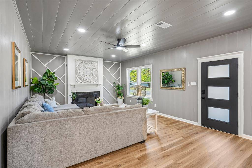 1114 N CATHERINE Street, Terrell, TX 75160