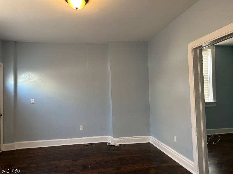 150 Stuyvesant Ave #1L, Newark City, NJ 07106