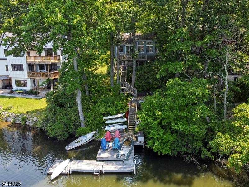 1009 Lakeside Drive East, Vernon Twp., NJ 07422