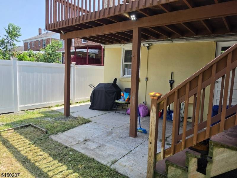 1371 Hamilton St, Elizabeth City, NJ 07208