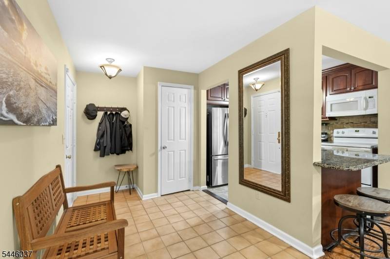7 Smithfield Ct #7, Bernards Twp., NJ 07920