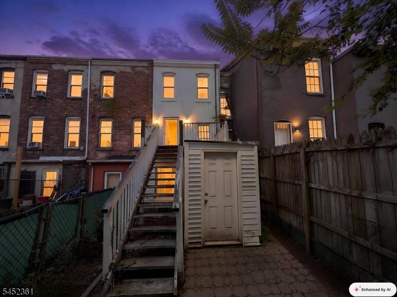 60.5 Oak Street, Jersey City, NJ 07304