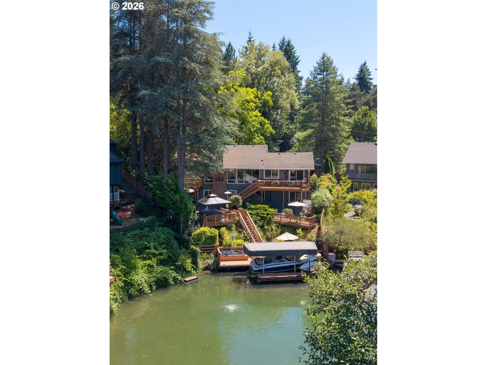 18040 ROYCE WAY, Lake Oswego, OR 97034