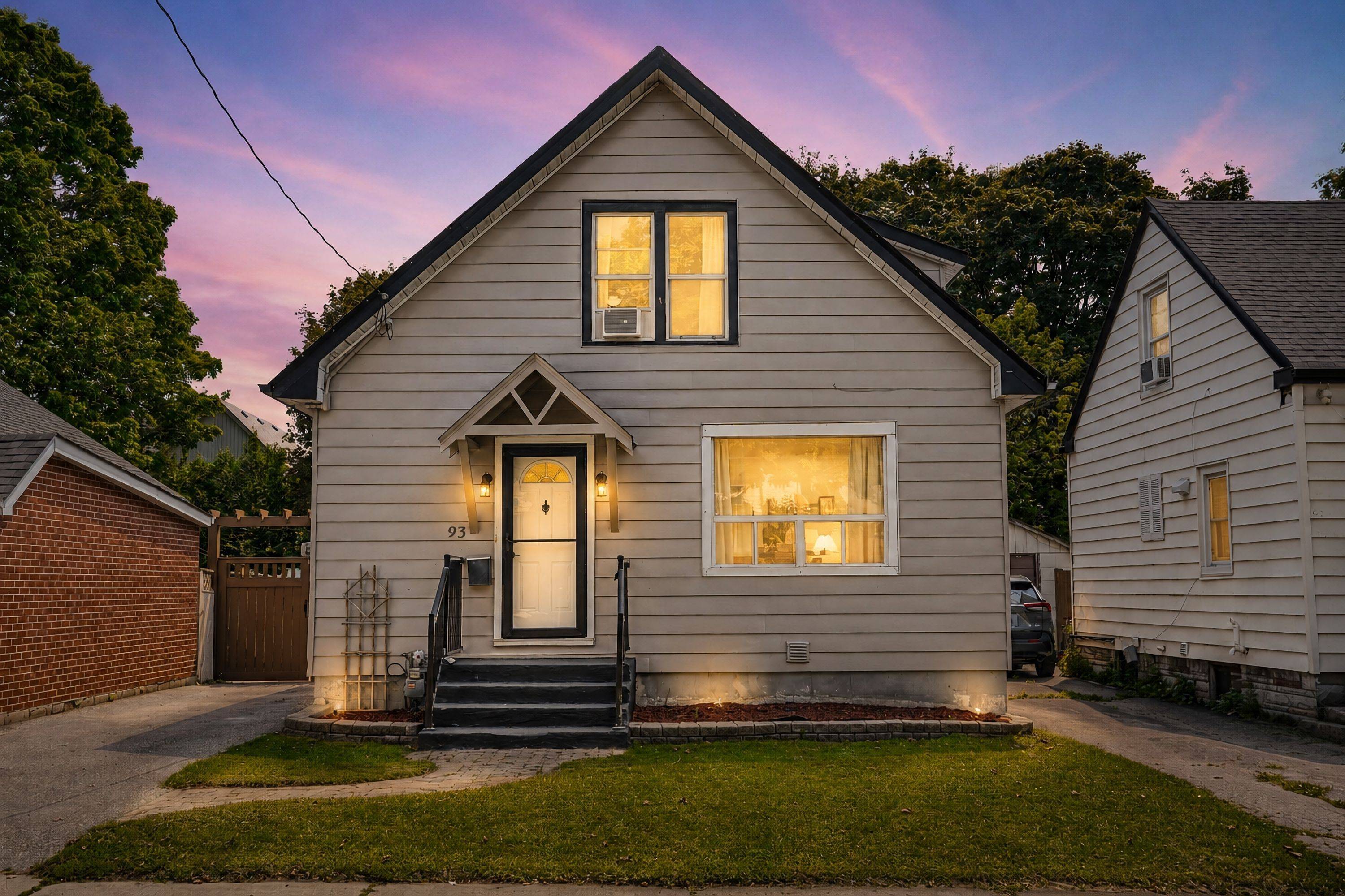 93 Brock ST W, Oshawa, ON L1G 1R7