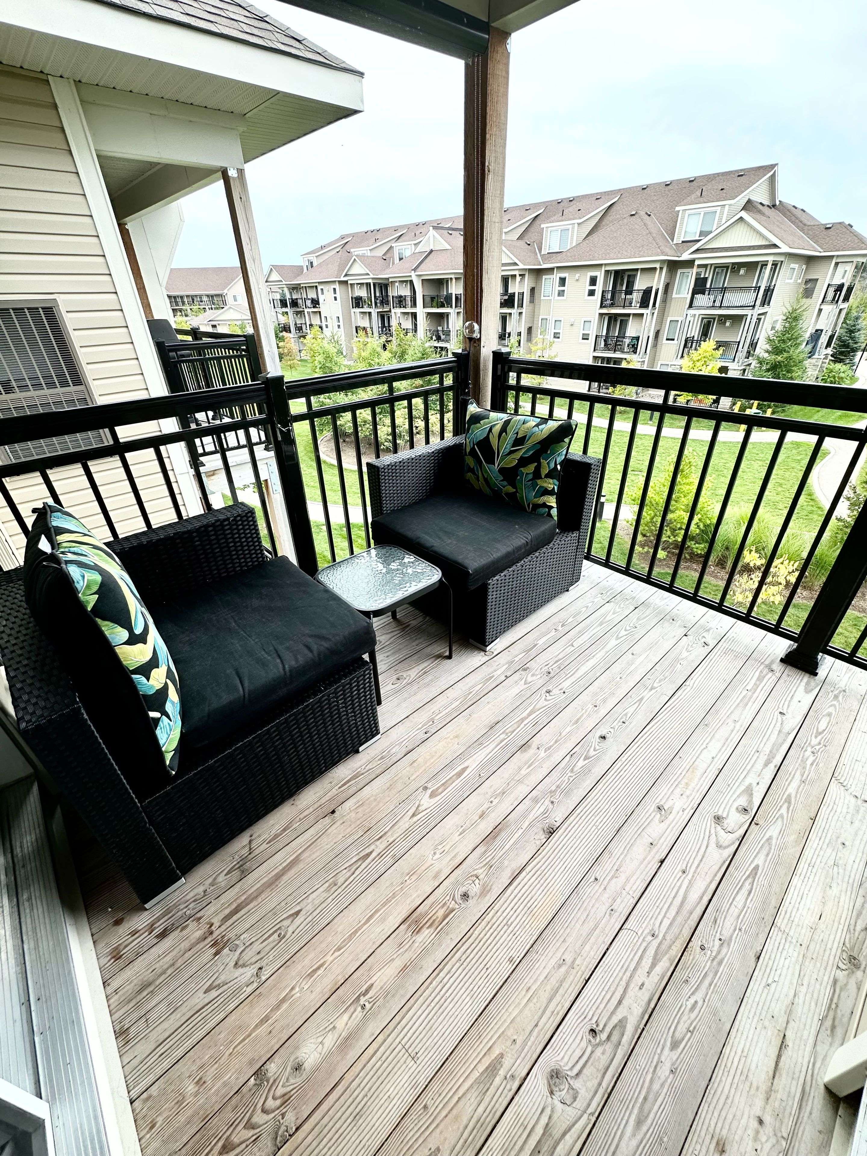 4 Cove CT #306, Collingwood, ON L9Y 0Y6