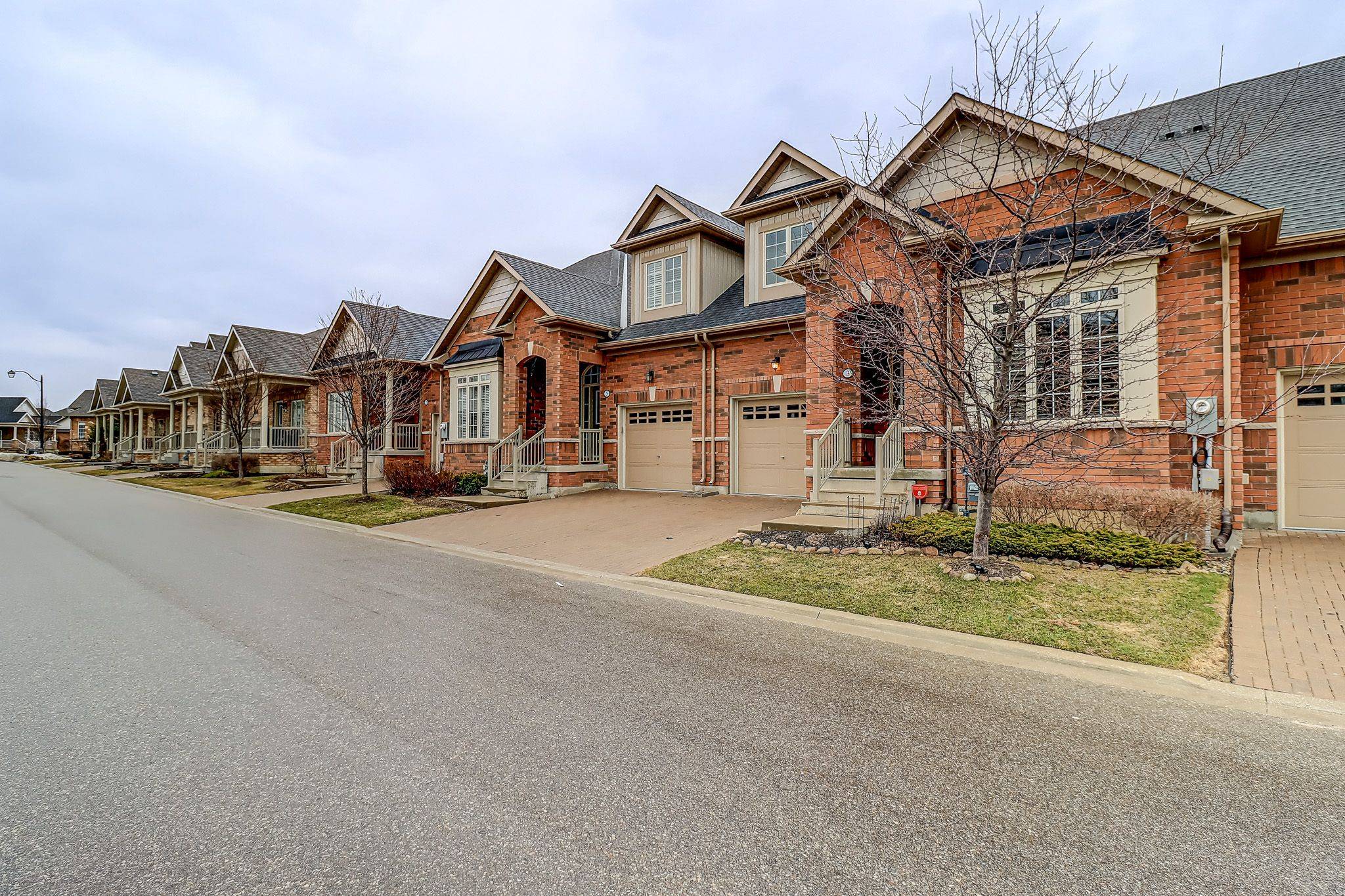 3 Alamode RD, Brampton, ON L6R 3Z8