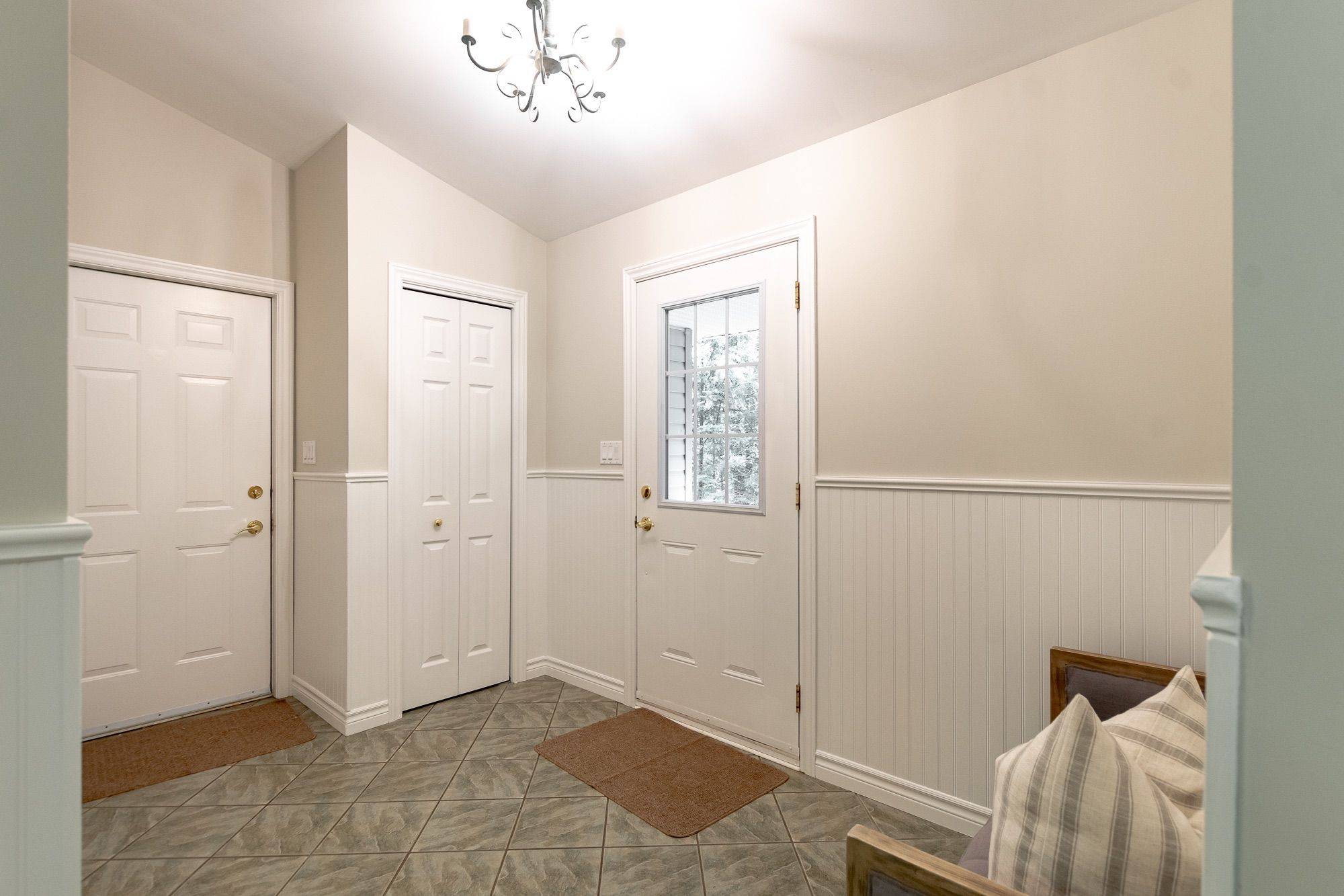 592 White House RD, Huntsville, ON P1H 2J3