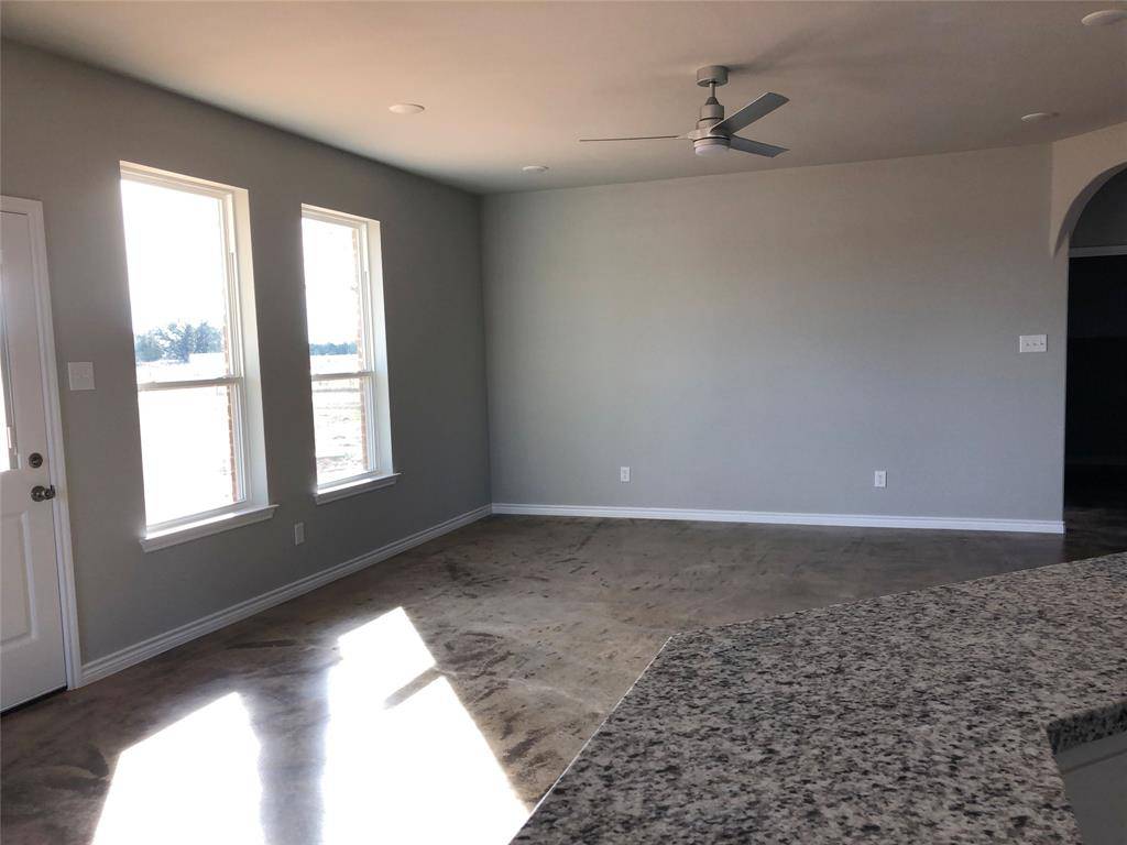 1004 County Road 327B, Glen Rose, TX 76043