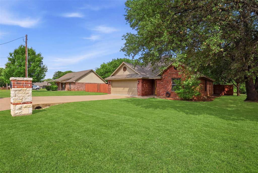 1508 Cheyenne Trail, Granbury, TX 76048