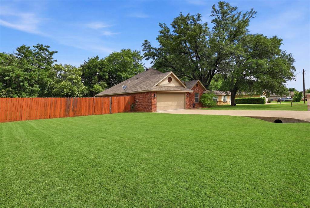 1508 Cheyenne Trail, Granbury, TX 76048