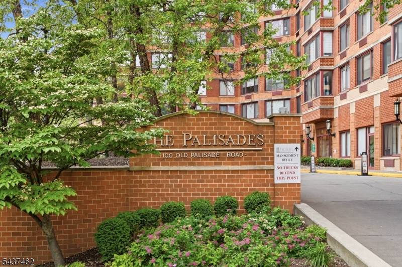 100 Old Palisade Rd1613 #1613, Fort Lee Boro, NJ 07024