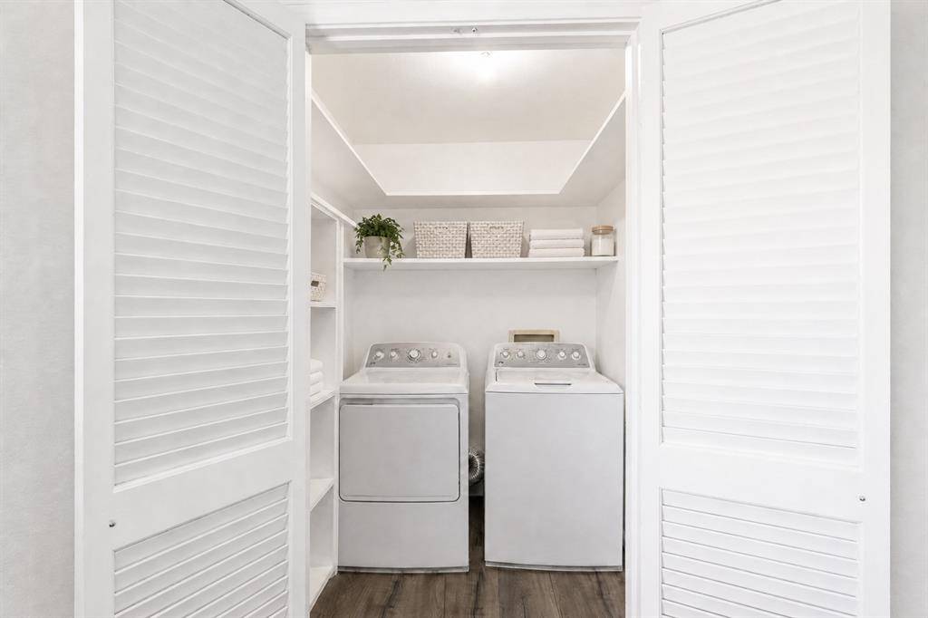 7931 Royal Lane #215, Dallas, TX 75230