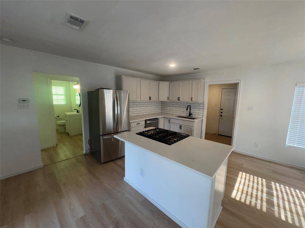3518 Grafton Avenue, Dallas, TX 75211