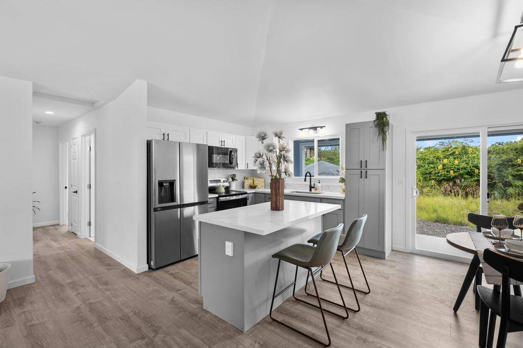 19-4264 LIKO LEHUA RD, Volcano, HI 96785