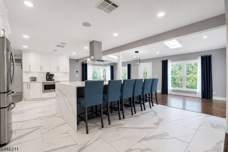 86 Minnisink Rd, Jefferson Twp., NJ 07849