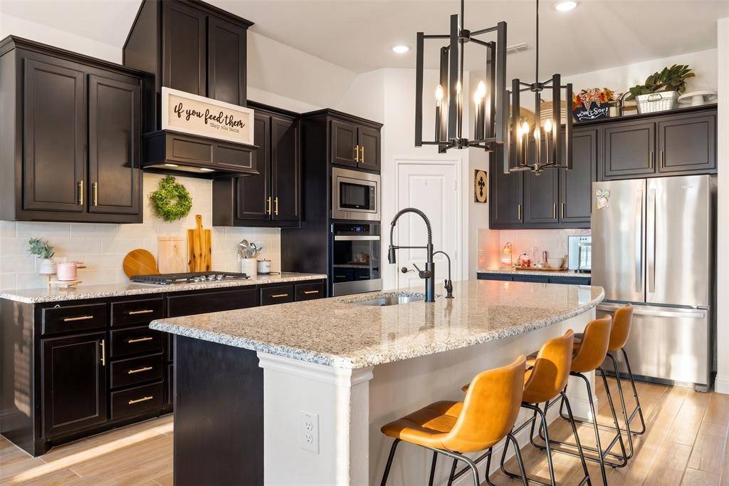 3165 Ferry Boat Lane, Granbury, TX 76049