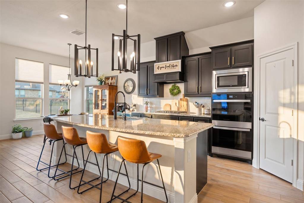 3165 Ferry Boat Lane, Granbury, TX 76049