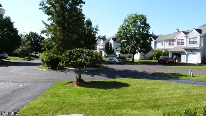 46 Buffalo Hollow Rd, Branchburg Twp., NJ 08876