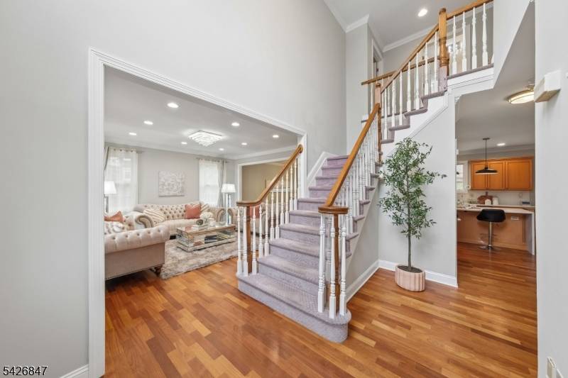 21 Winding Way, West Orange Twp., NJ 07052