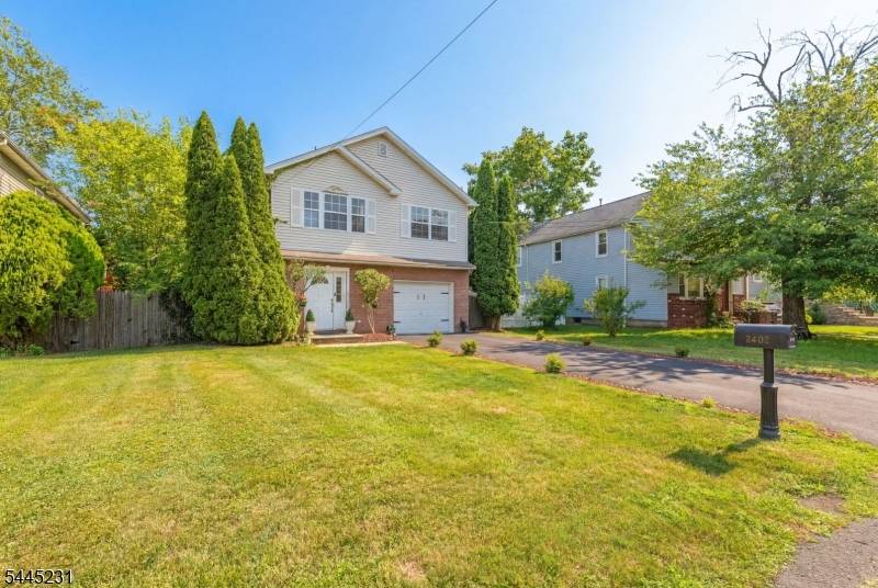 2402 Hamlette Pl, Scotch Plains Twp., NJ 07076