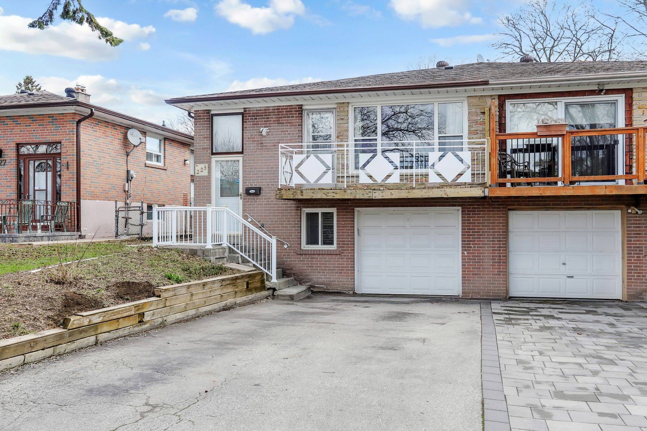 225 Pineway BLVD, Toronto C15, ON M2H 1B5