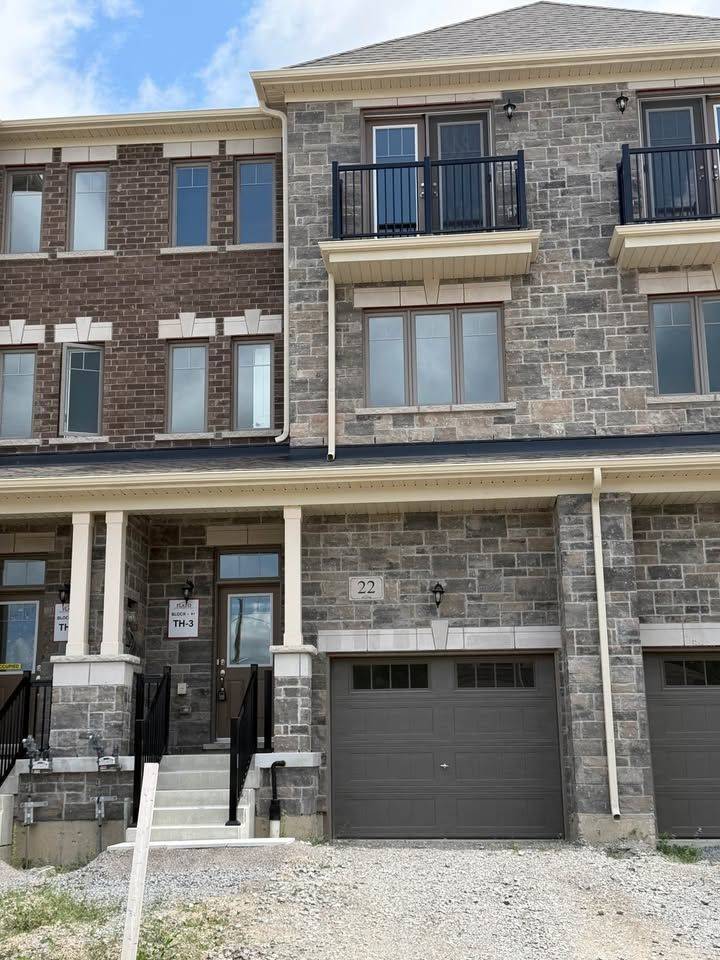 22 Brethet HTS, New Tecumseth, ON L0G 1A0