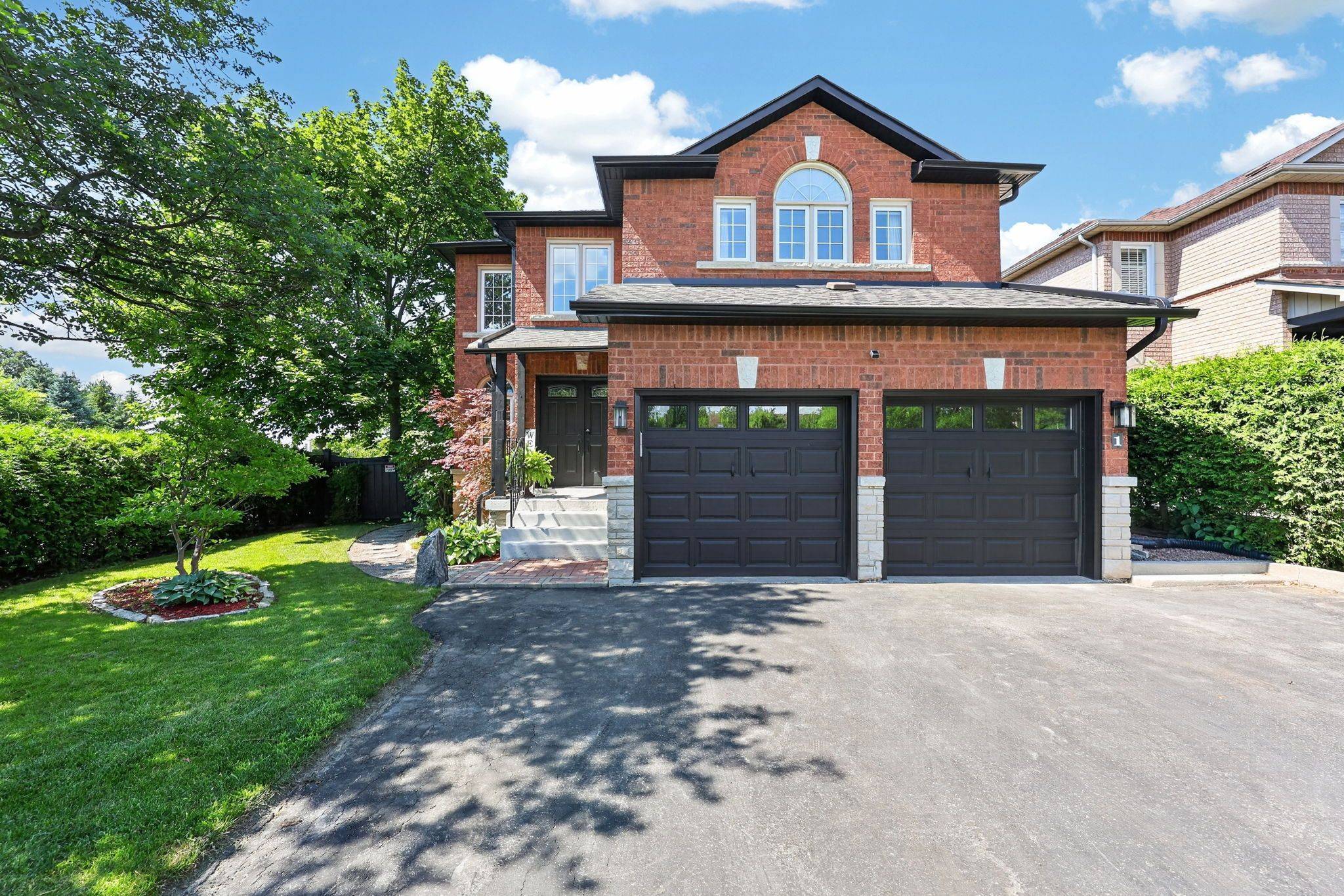 1 Plummer RD, Caledon, ON L7E 1V1