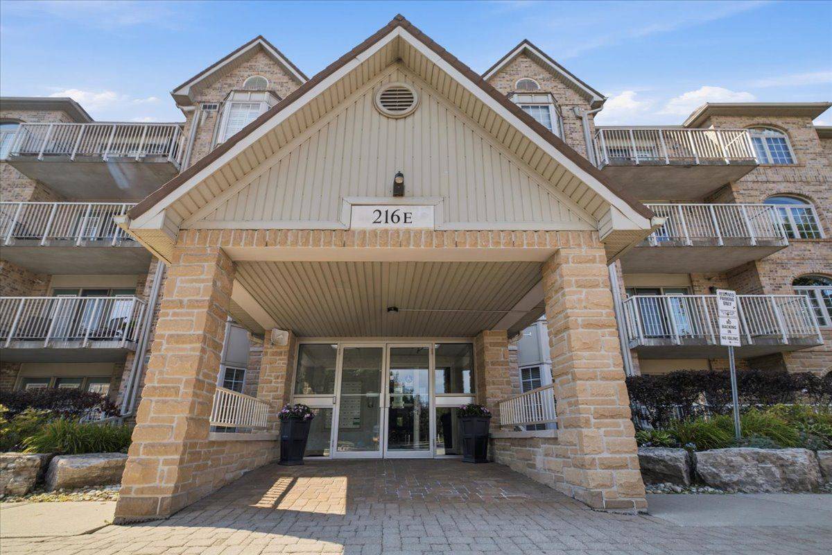 216 Plains RD W #E305, Burlington, ON L7T 4K8