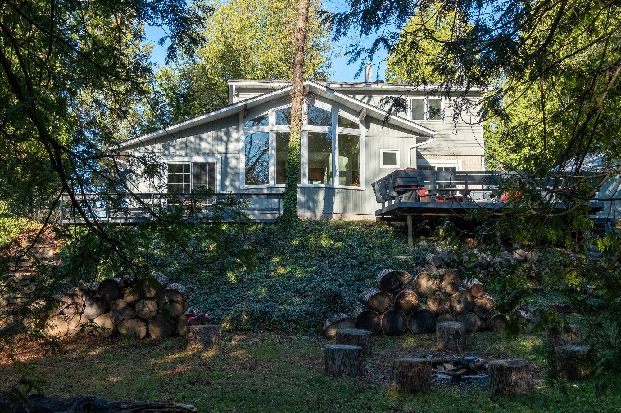 19 Front ST, South Bruce Peninsula, ON N0H 2T0