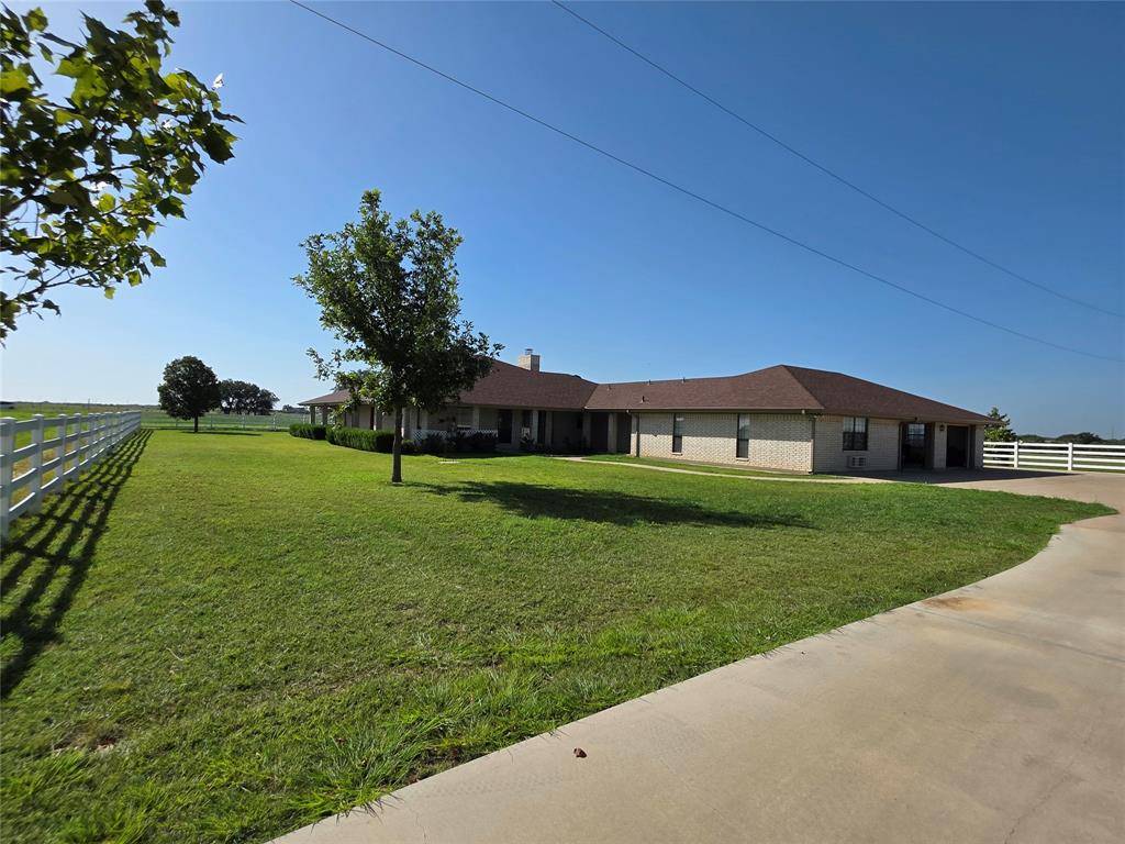 2195 Fm-585, Bangs, TX 76823