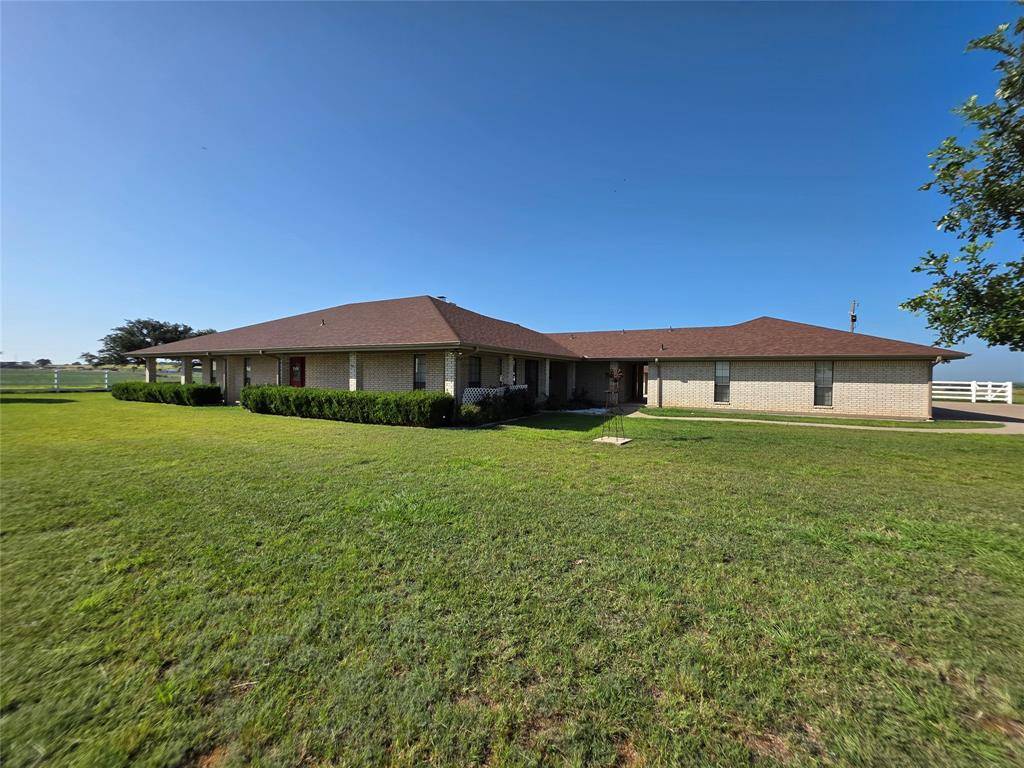2195 Fm-585, Bangs, TX 76823