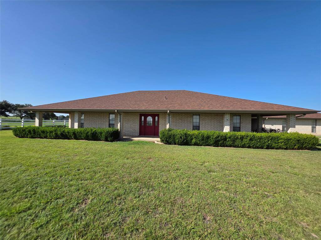 2195 Fm-585, Bangs, TX 76823