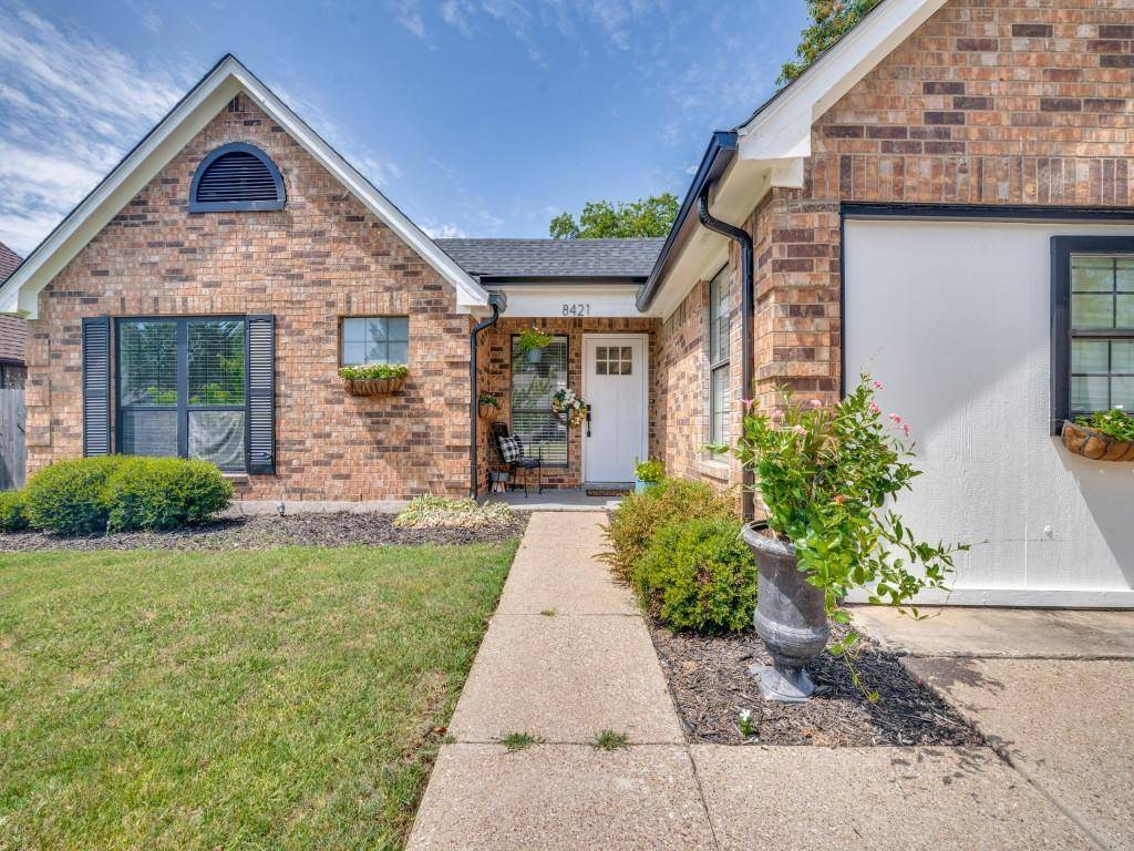 8421 Liberty Lane, Rowlett, TX 75089