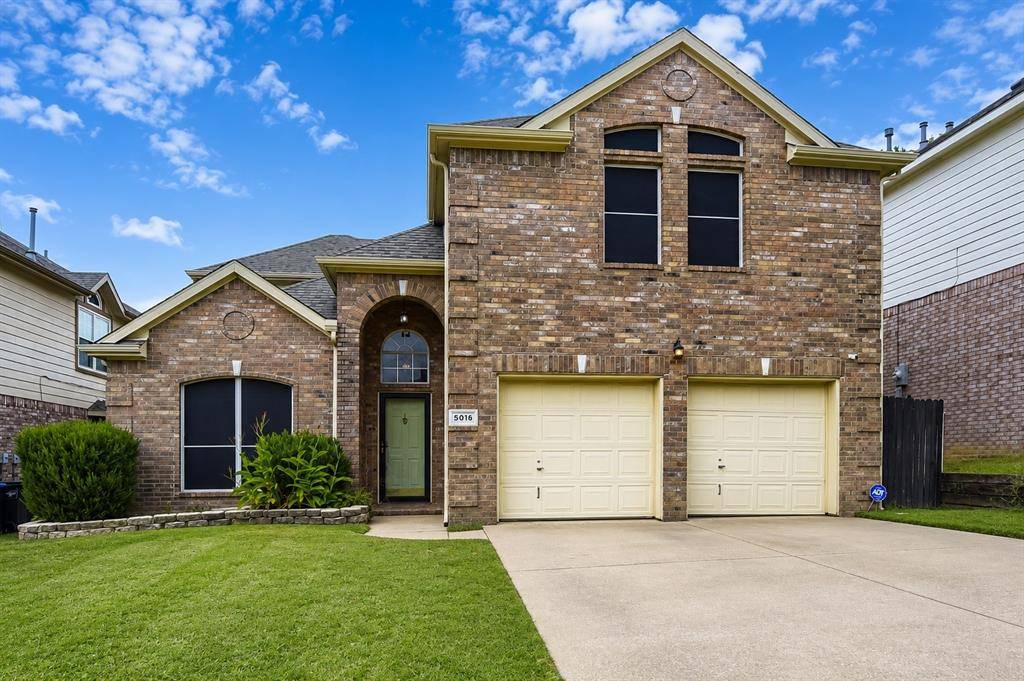 5016 Coral Creek Drive, Fort Worth, TX 76135