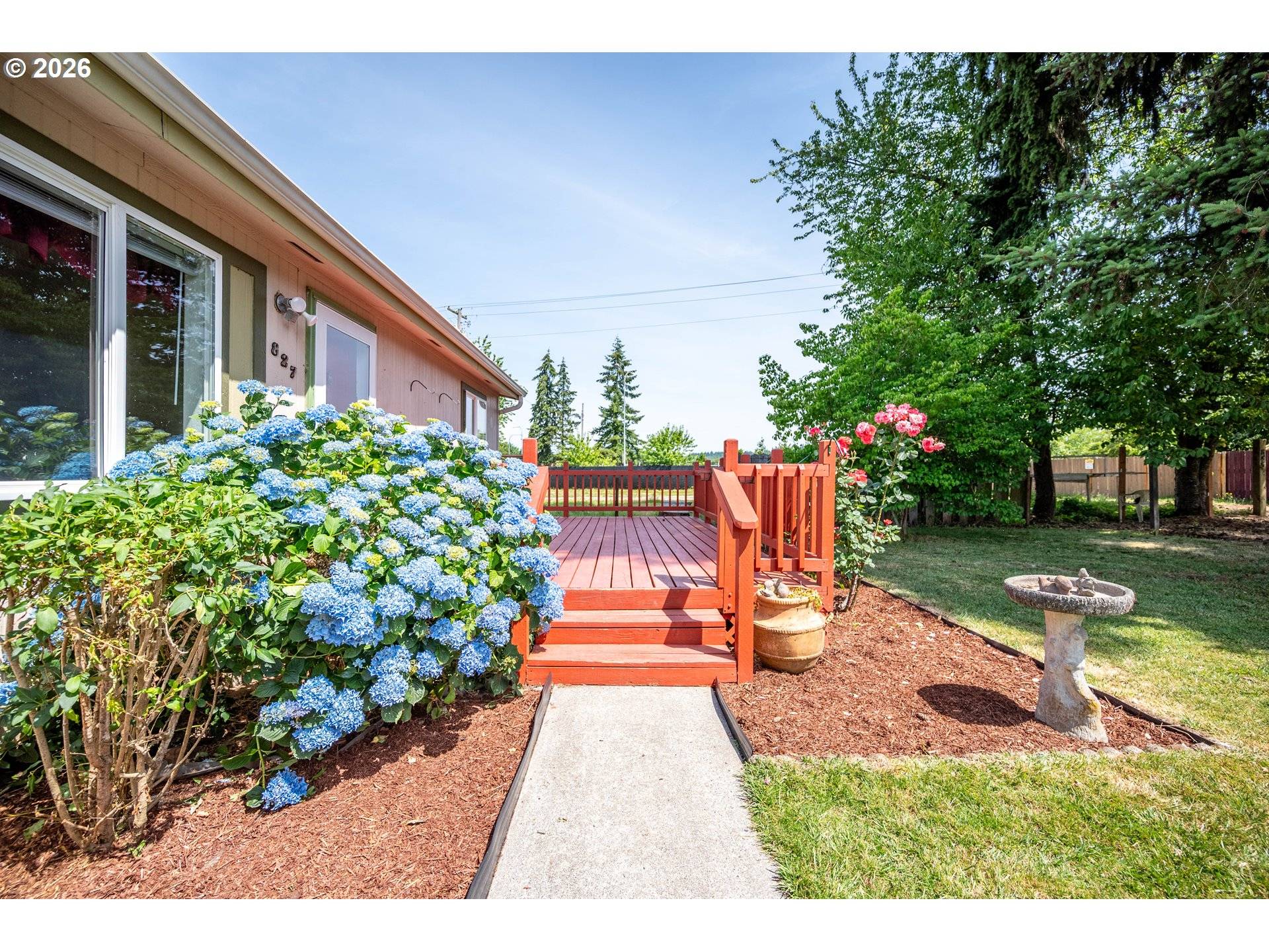827 NE WOODARD AVE, Castle Rock, WA 98611