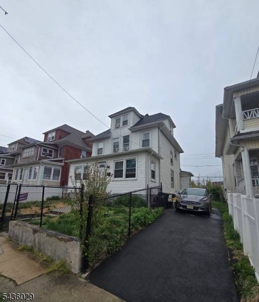 9 White Ter, Newark City, NJ 07108