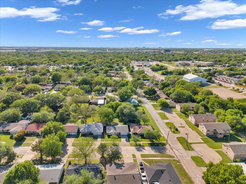 905 SE 3rd Street, Grand Prairie, TX 75051