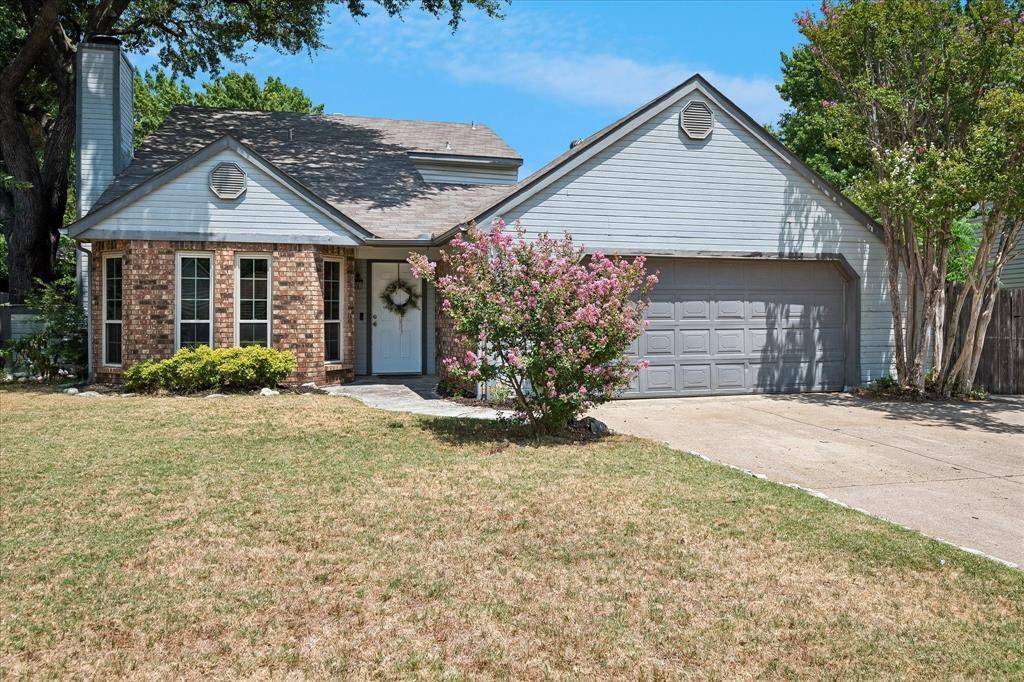 109 Clove Lane, Euless, TX 76039