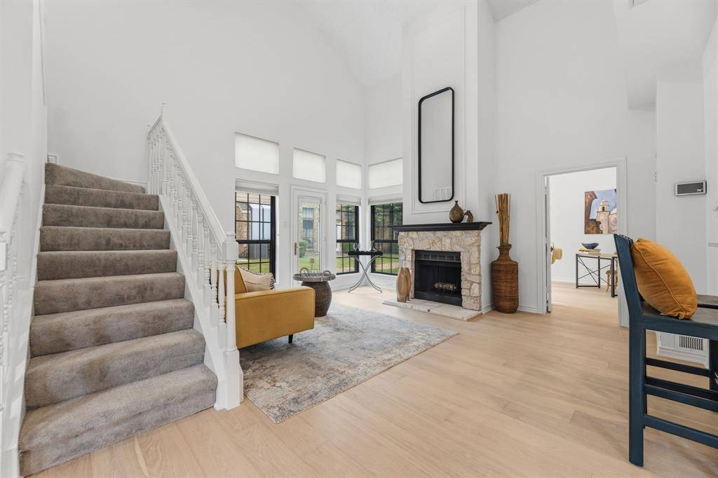 201 Cimarron Trail #3, Irving, TX 75063